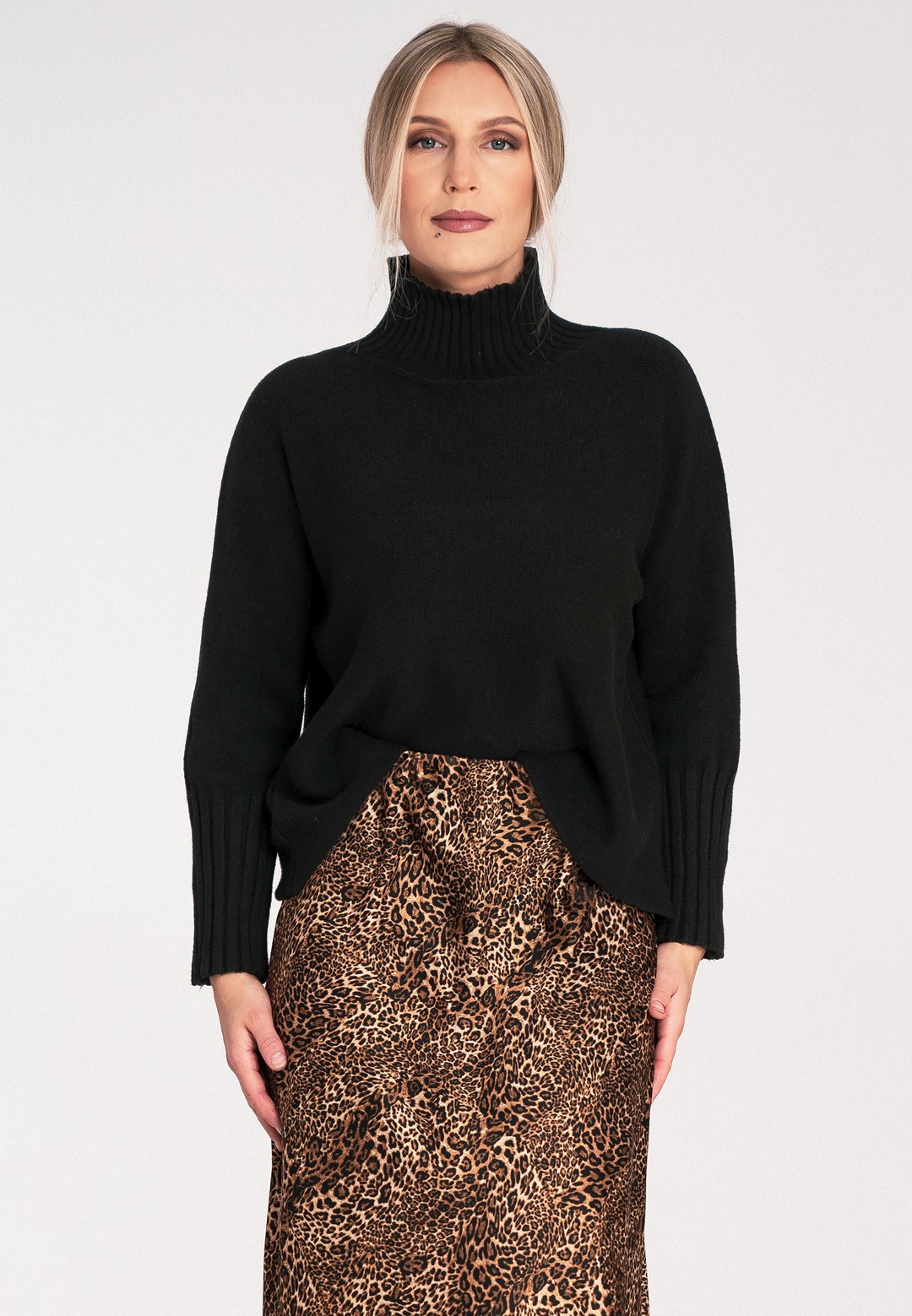 Sweater M1101 Black S/M