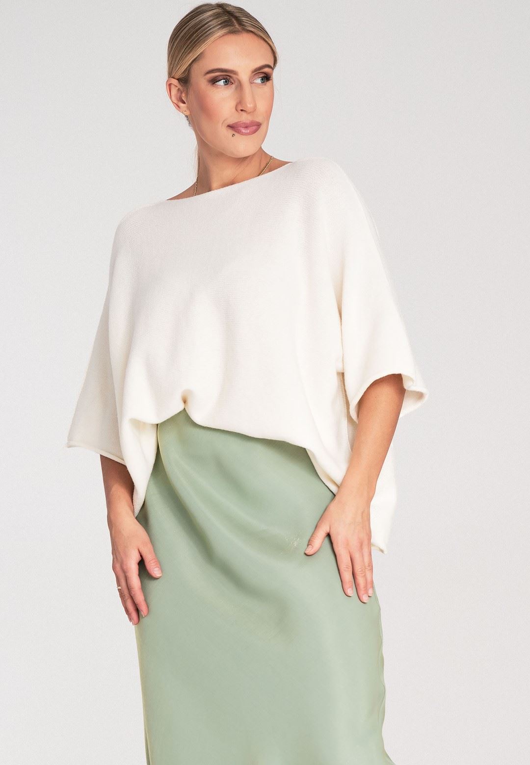 Sweater M1102 Ecru Oversized