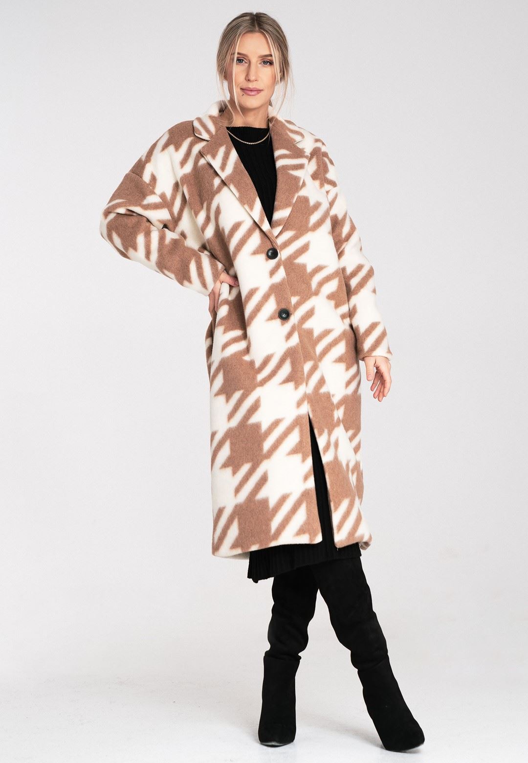 Coat M1112 Beige Oversized
